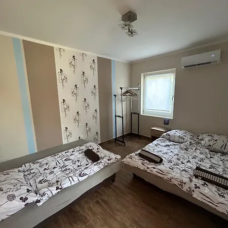 Babzsi Nyaralo Feriehus *