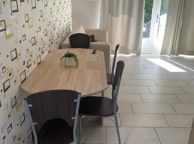 Babzsi Nyaralo Vonyarcvashegy