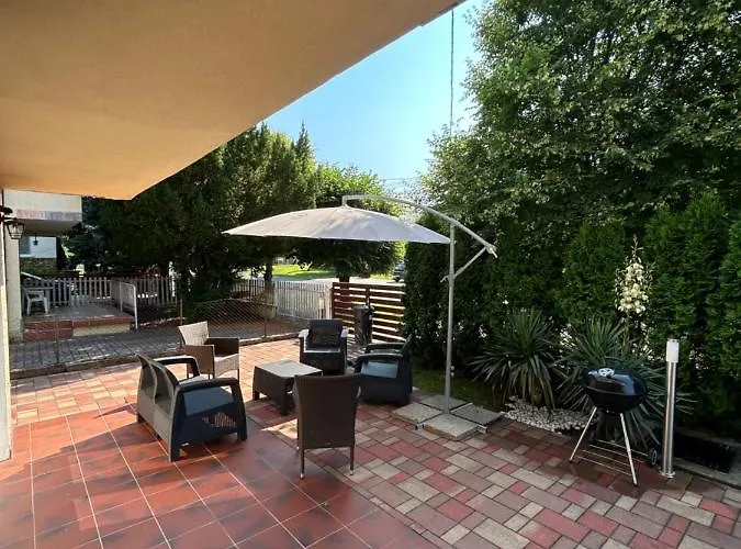 Babzsi Nyaralo 別荘 ボニャルツバシュ